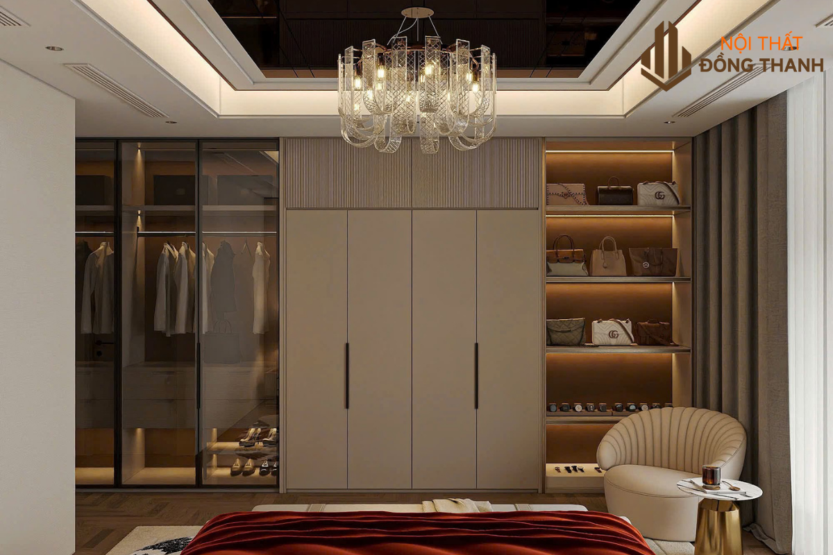 Tủ quần áo cùng bàn trang điểm bố trí gọn gàng