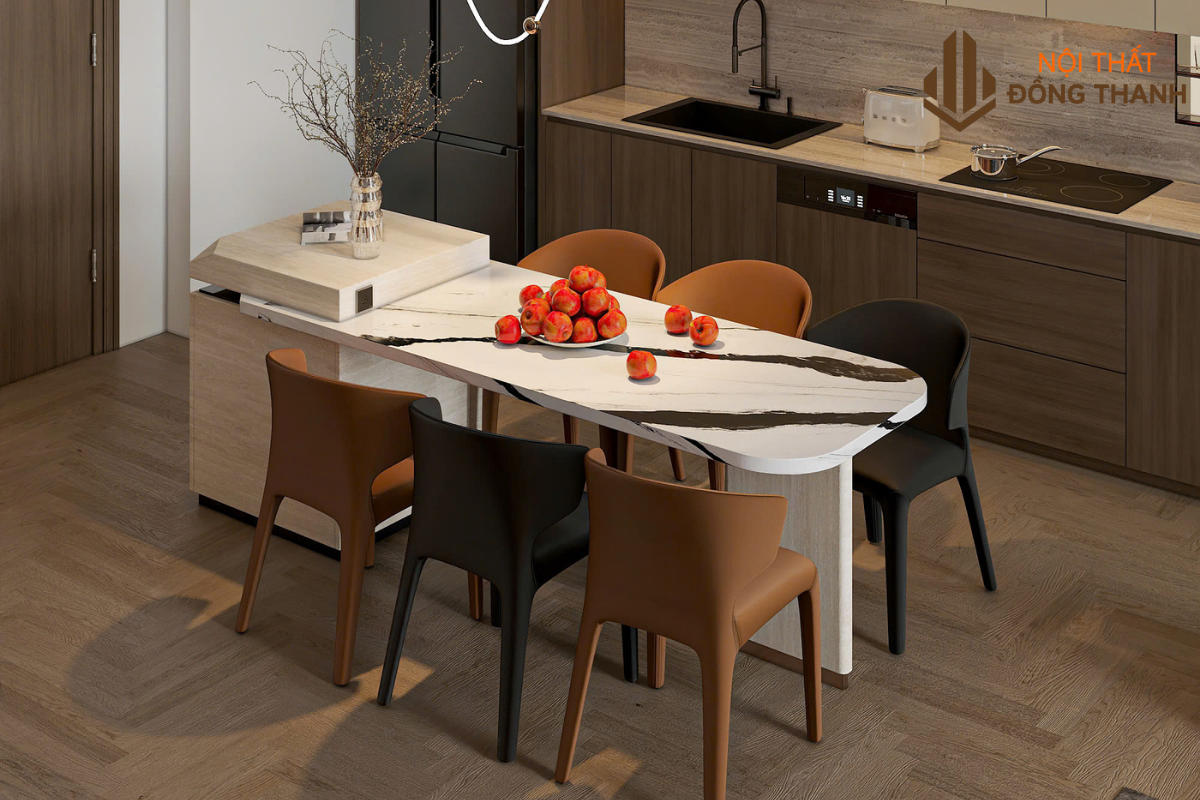 Bàn ăn sang trọng phù hợp với thiết kế nội thất chung cư