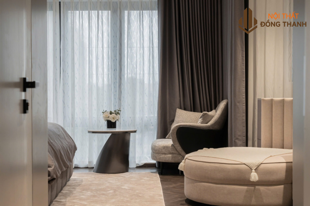 Không gian phòng ngủ rộng và thoáng mát