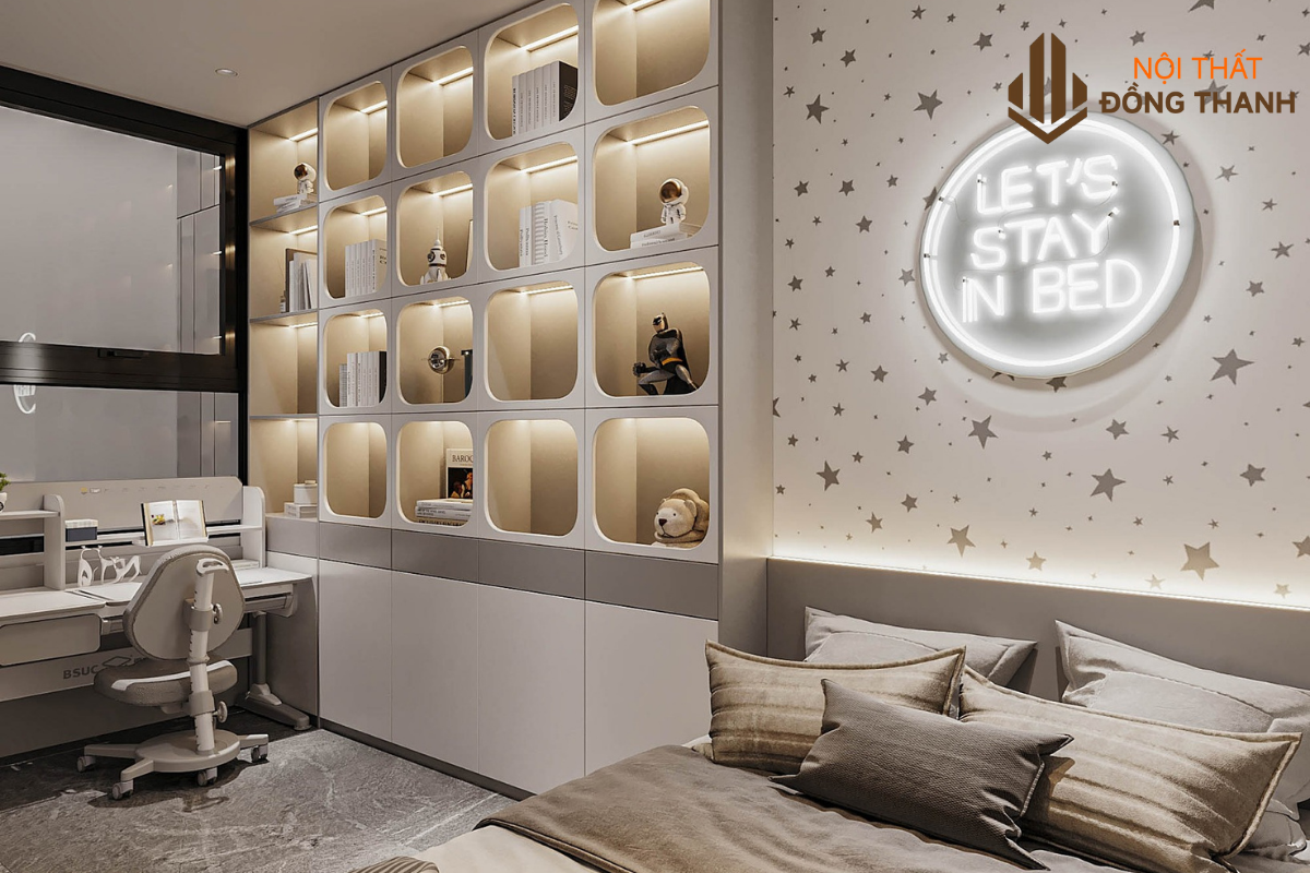 Phòng ngủ phụ với giường nhỏ, gam màu nhẹ nhàng