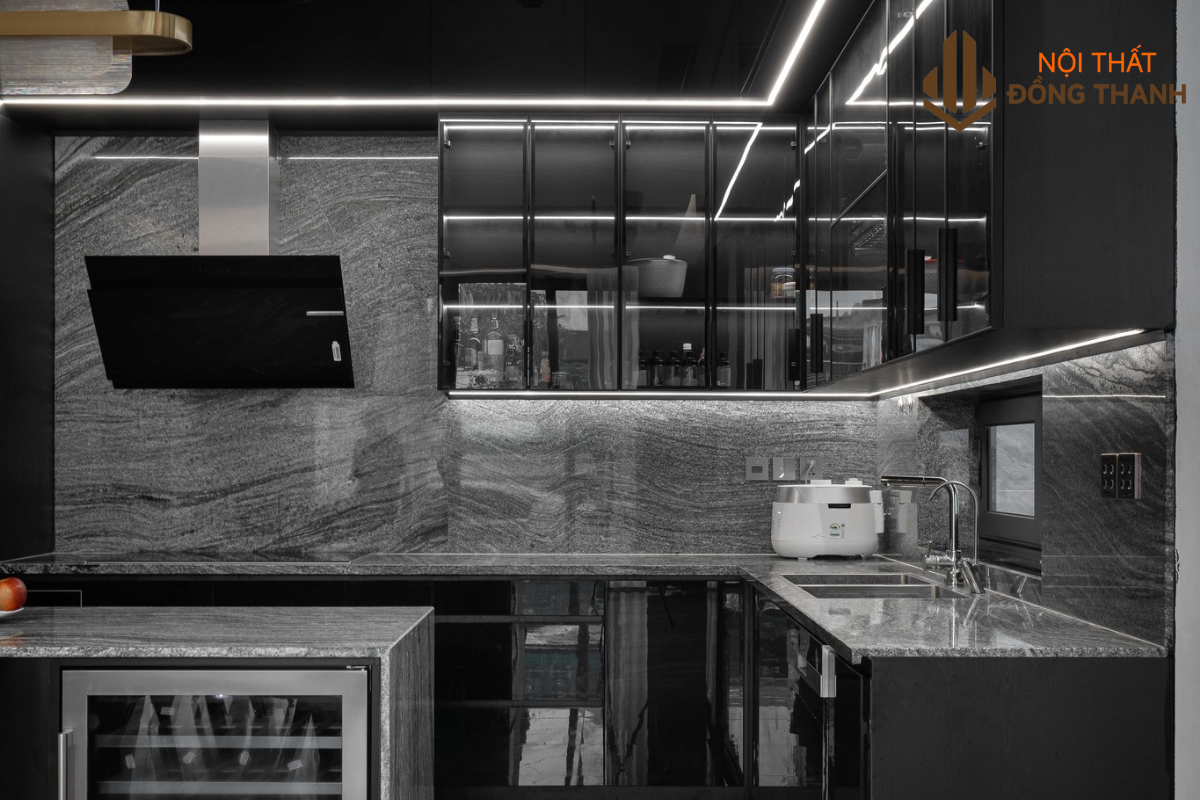 Phòng bếp sang trọng được gia chủ đầu tư