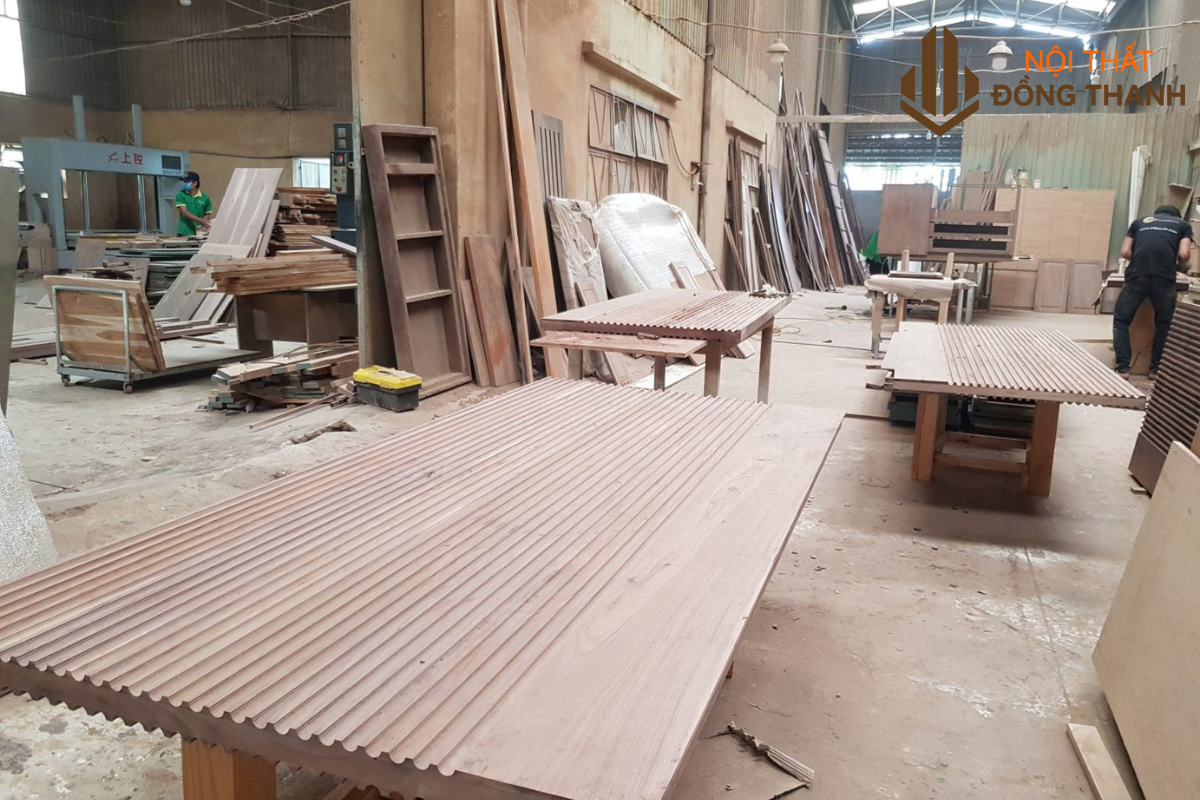 Xưởng sản xuất chất lượng, vật liệu cao cấp